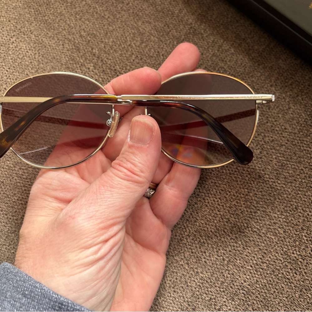 COACH Shiny Light  Gold 56mm ROUND Plum Brown Gradient Womens Sunglass HC 7125 - Picture 3 of 7